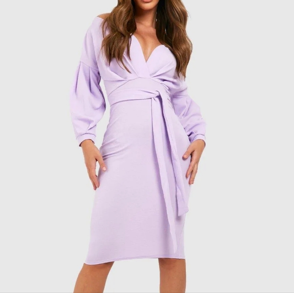 Boohoo Lilac Purple Dress with Plunge Neckline and Bishop Sleeves